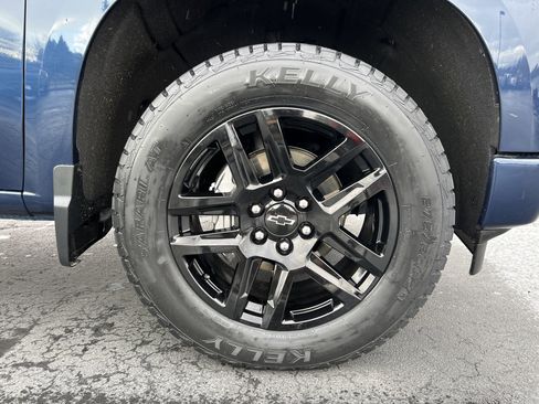 Used 2022 Chevrolet Silverado 1500 Custom image 11