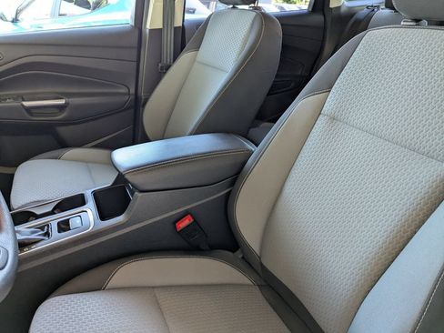 Used 2018 Ford Escape SE w/ SE SYNC Package FWD image 29