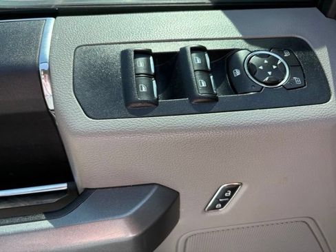 Used 2017 Ford F150 XLT RWD image 10