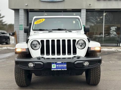 Used 2021 Jeep Wrangler Unlimited Sahara image 8