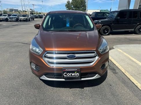 Used 2017 Ford Escape SE AWD/4WD image 2