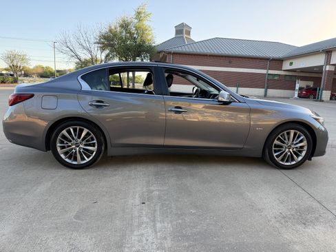 Used 2019 INFINITI Q50 Luxe w/ Essential Package (3.0T Luxe) image 8