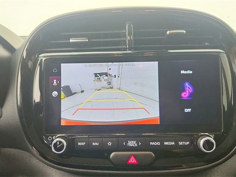 Used 2023 Kia Soul S image 21