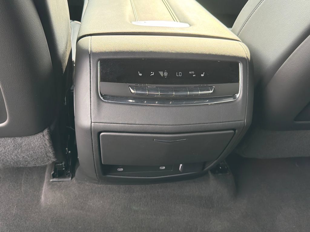 Certified 2023 Cadillac Escalade Premium Luxury AWD/4WD image 12