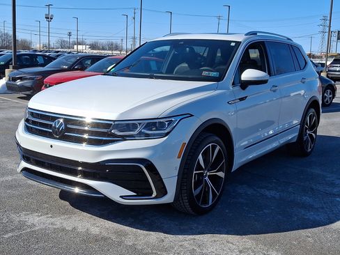 Used 2022 Volkswagen Tiguan SEL R-Line image 3