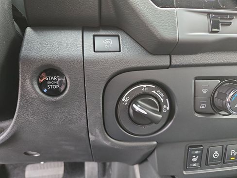 New 2026 Nissan Frontier SV w/ SV Convenience Package image 21