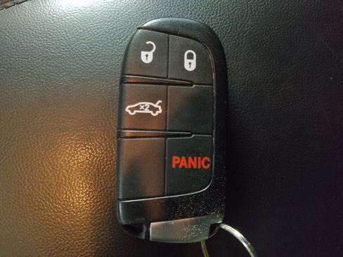 Used 2017 Jeep Grand Cherokee Laredo w/ Quick Order Package 2BE image 32