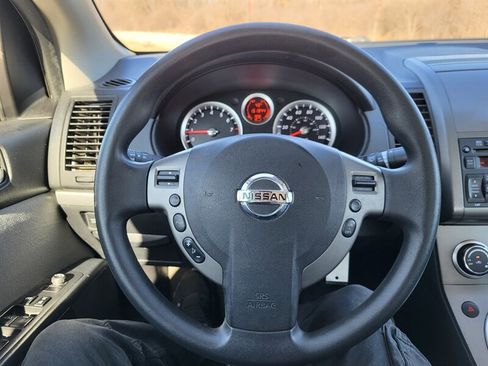 Used 2011 Nissan Sentra 2.0 SR FWD image 16