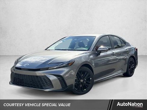 New 2026 Toyota Camry SE image 1