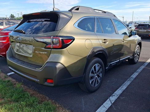 Certified 2025 Subaru Outback Premium AWD/4WD image 6