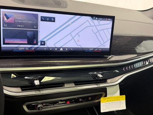 Used 2025 BMW X5 xDrive40i w/ Executive Package image 13