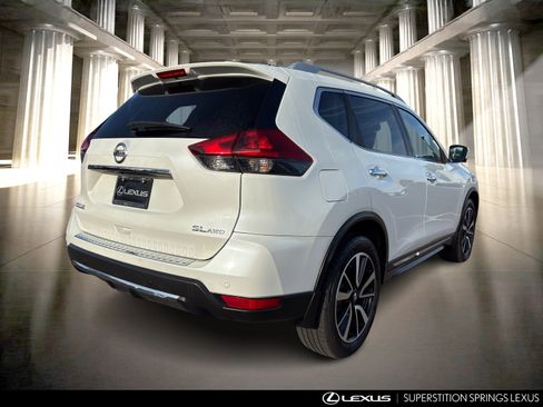 Used 2019 Nissan Rogue SL image 4
