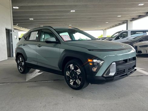 Used 2024 Hyundai Kona SEL FWD image 3