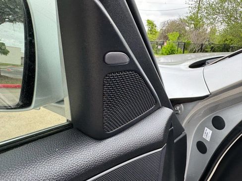 Used 2011 INFINITI M37 w/ Premium Pkg image 21