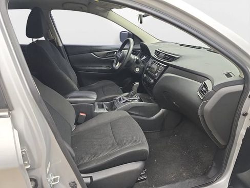Used 2017 Nissan Rogue Sport S FWD image 37