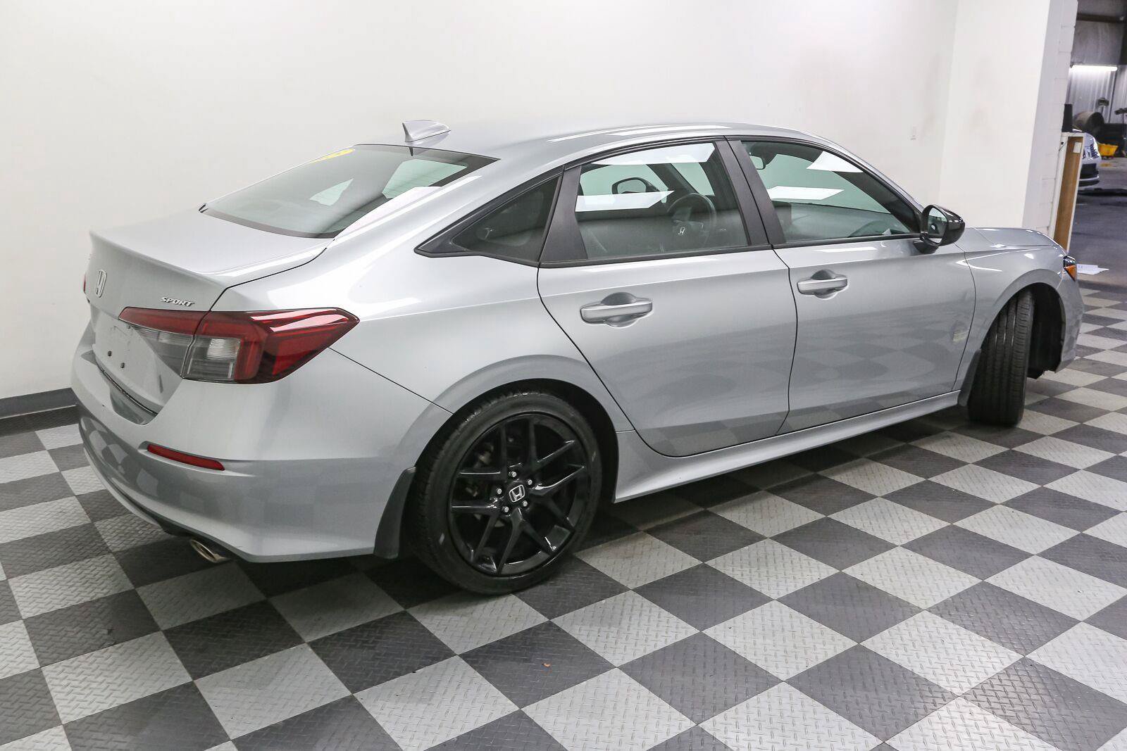 Used 2025 Honda Civic Sport image 8