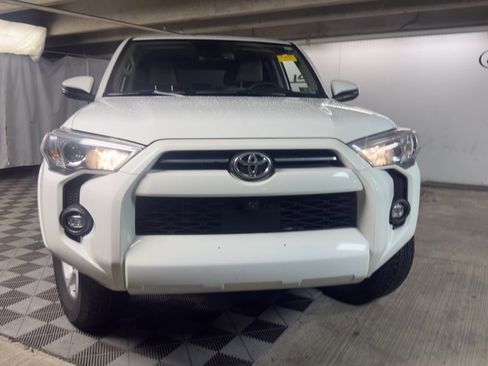 Used 2024 Toyota 4Runner SR5 Premium image 2