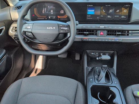 Used 2025 Kia K4 FWD image 27