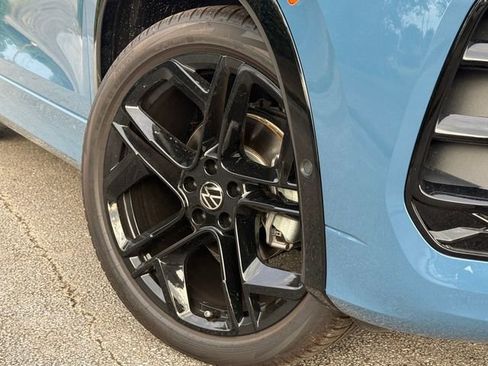 New 2026 Volkswagen Tiguan SE R-Line image 2