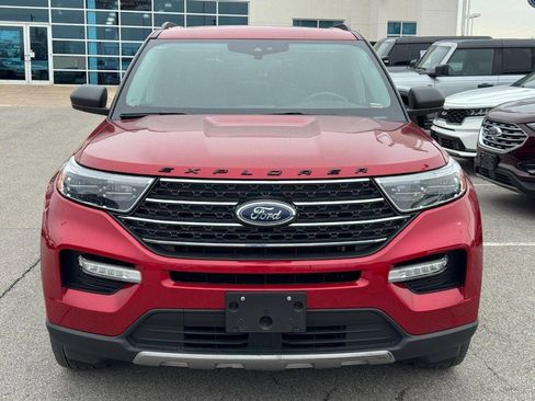 Used 2023 Ford Explorer XLT w/ Equipment Group 202A image 9