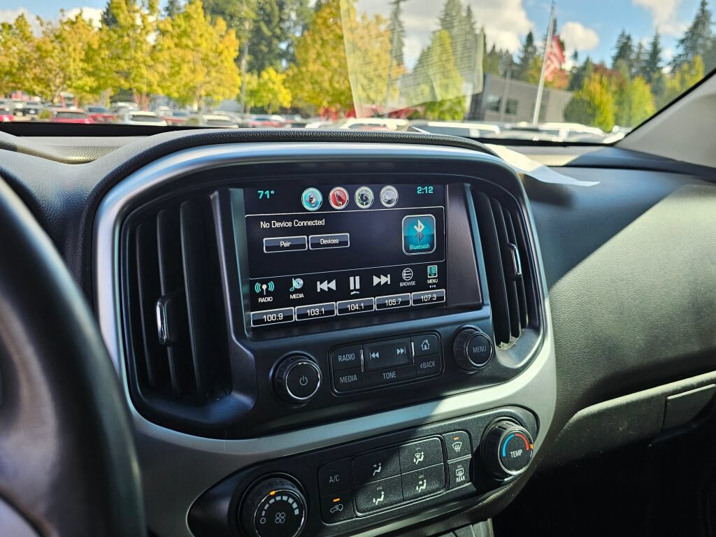 Used 2017 Chevrolet Colorado LT w/ LT Convenience Package AWD/4WD image 13