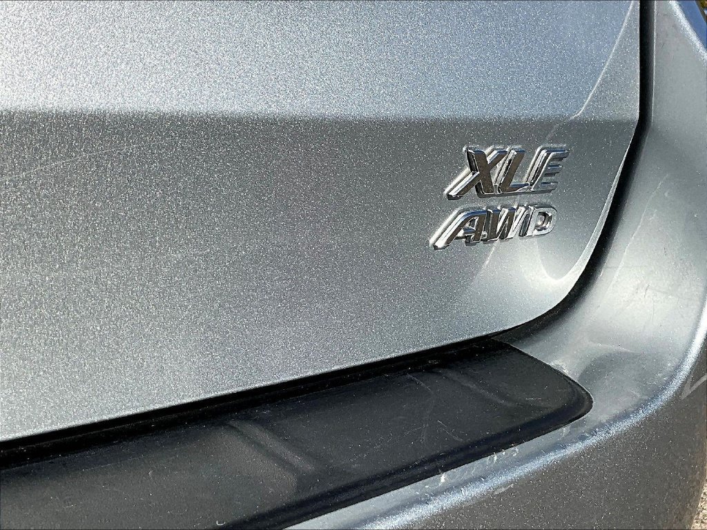Used 2019 Toyota Sienna XLE Premium w/ Carpet Mat Package AWD/4WD image 26