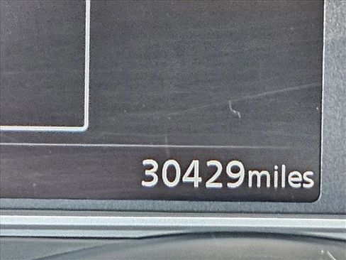 Used 2025 Nissan Versa SV image 14