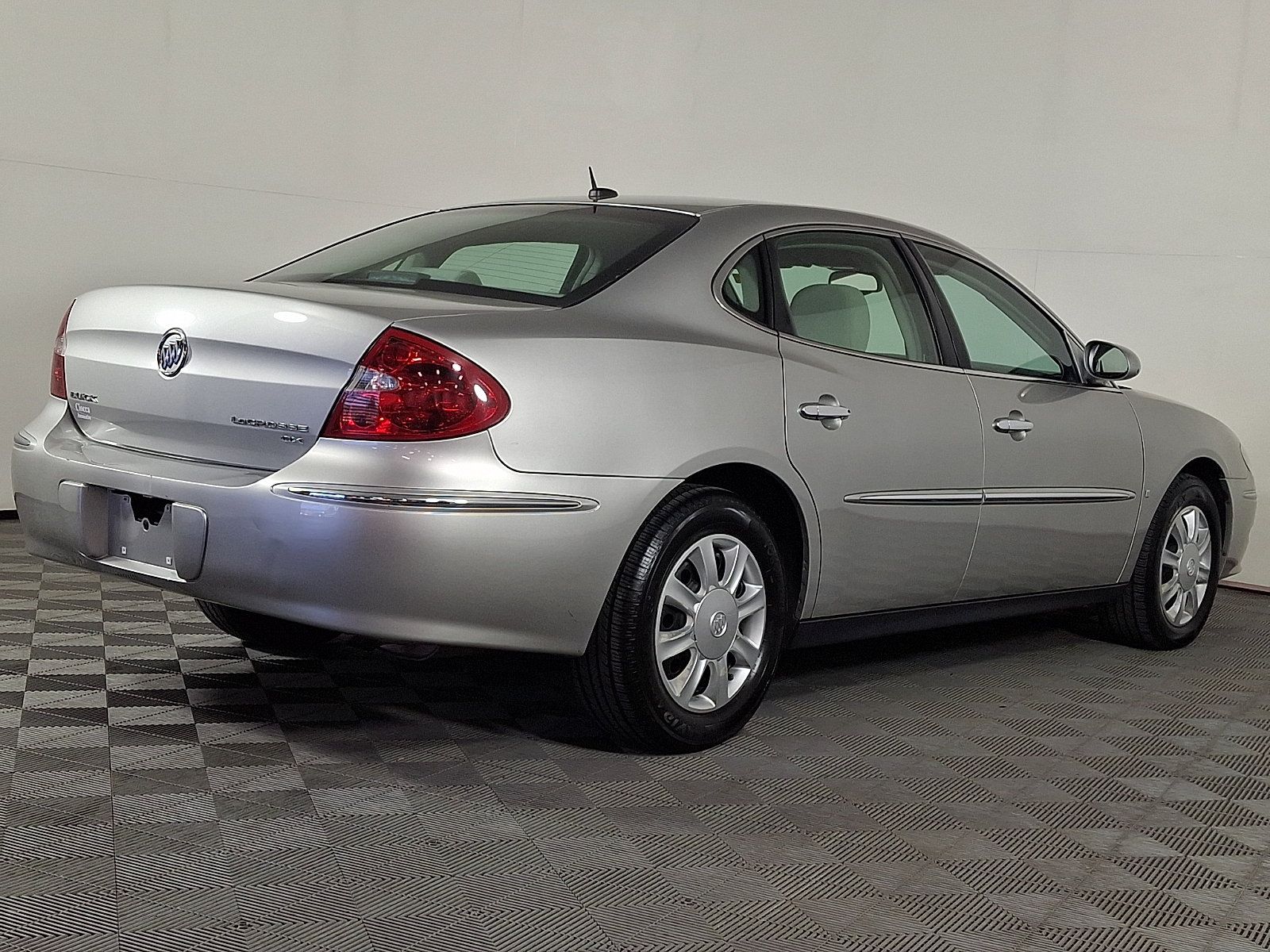 Used 2008 Buick LaCrosse CX FWD image 8