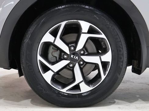 Used 2022 Kia Sportage LX AWD/4WD image 11