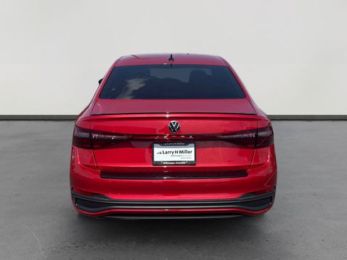 New 2025 Volkswagen Jetta Sport image 4