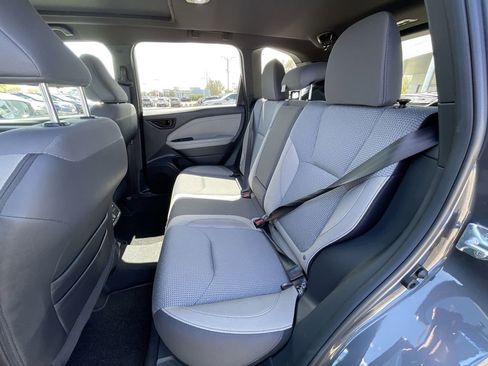 Certified 2025 Subaru Forester Premium AWD/4WD image 39
