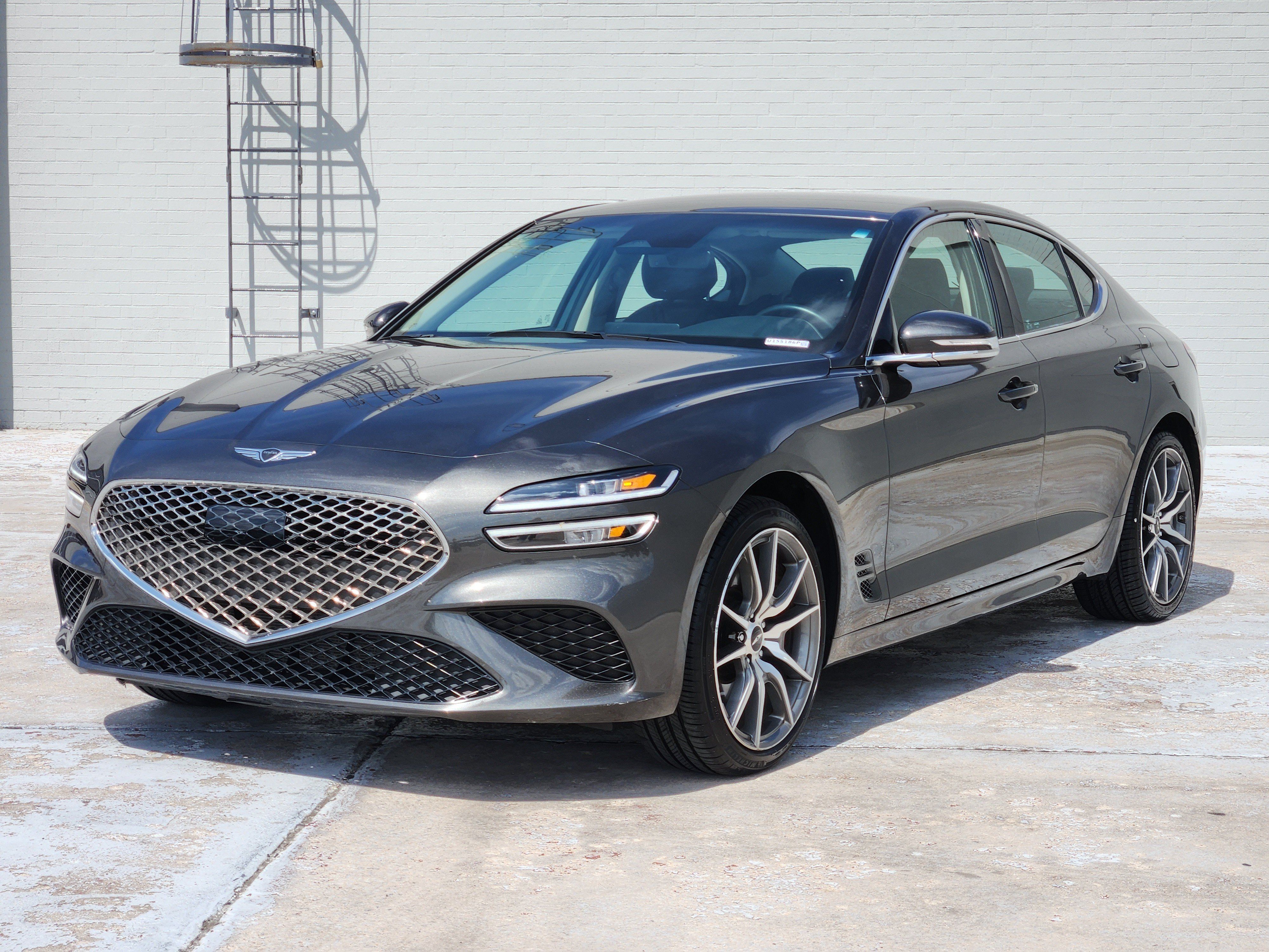 Used 2025 Genesis G70 2.5T RWD image 4