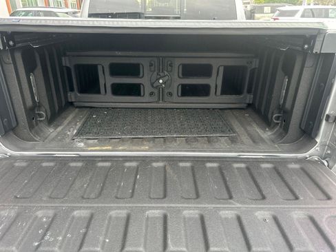 Used 2022 RAM 1500 Limited w/ Body Color Bumper Group AWD/4WD image 18