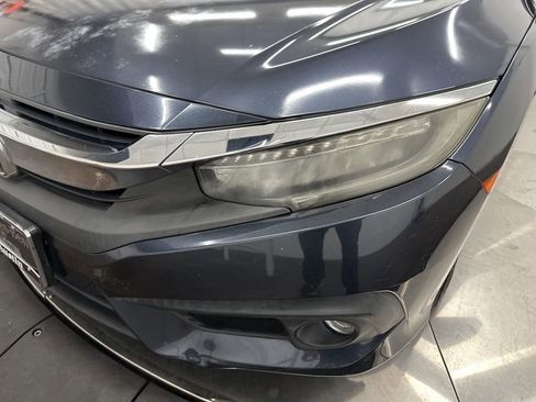 Used 2017 Honda Civic Touring image 28