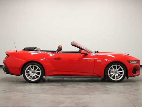 Used 2024 Ford Mustang GT Premium RWD image 18