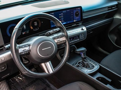 Used 2025 Hyundai Kona SEL image 15