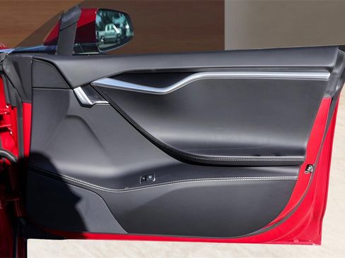 Used 2016 Tesla Model S 75D image 27