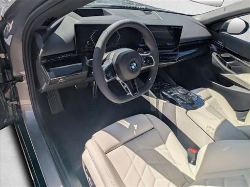 New 2026 BMW 530i image 3
