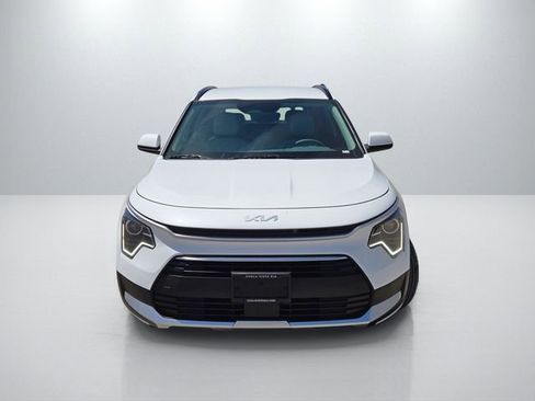New 2026 Kia Niro EX FWD image 2