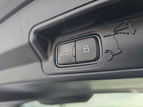 Used 2022 Ford Explorer ST w/ Equipment Group 401A image 16