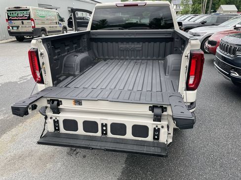 Used 2026 GMC Sierra 1500 AT4 AWD/4WD image 23