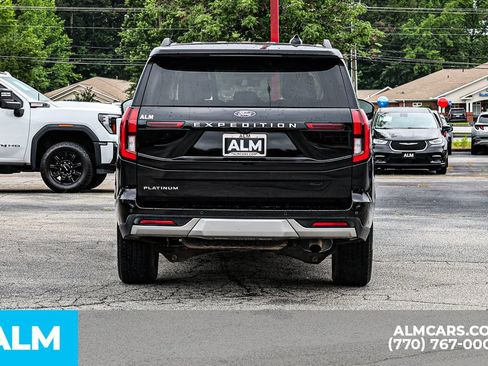Used 2025 Ford Expedition Platinum AWD/4WD image 11
