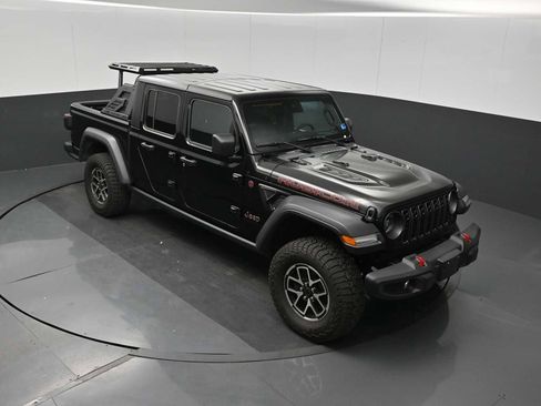 Used 2024 Jeep Gladiator Rubicon w/ Convenience Group image 15