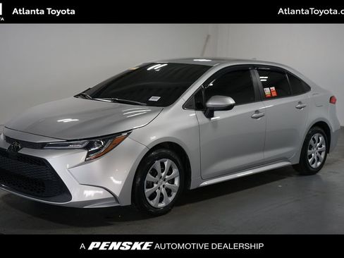 Used 2022 Toyota Corolla LE FWD image 1