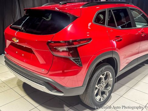 New 2026 Chevrolet Trax LT FWD image 9