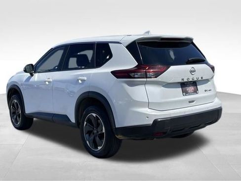 Certified 2023 Nissan Rogue SV AWD/4WD image 5