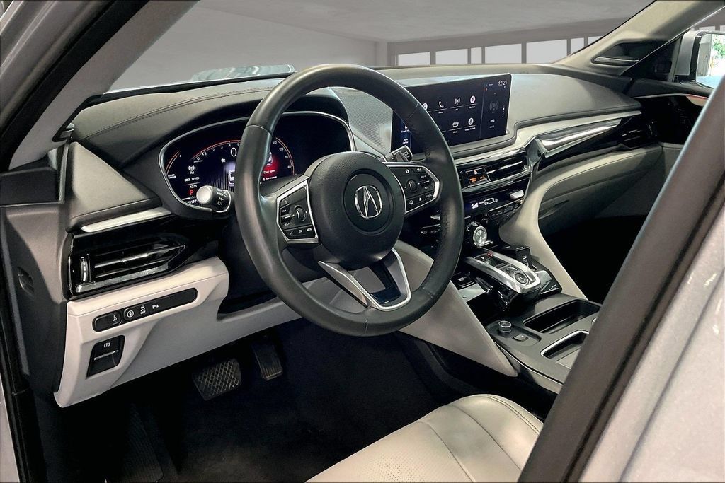 Used 2025 Acura MDX w/ Technology Package AWD/4WD image 18