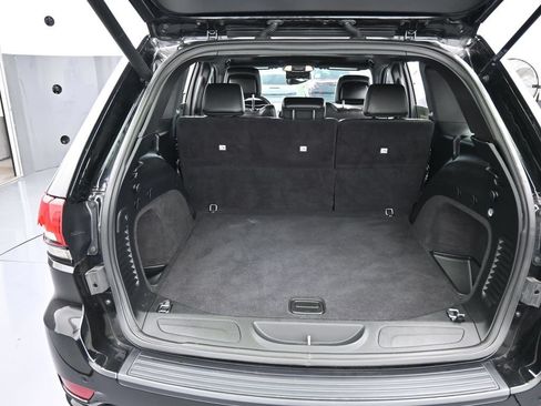Used 2020 Jeep Grand Cherokee Altitude RWD image 40