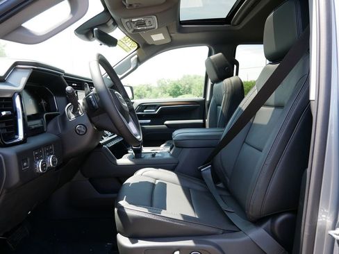 New 2026 GMC Sierra 1500 Denali w/ Denali Reserve Package AWD/4WD image 8