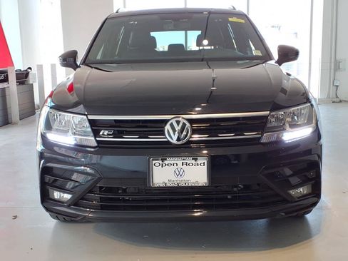 Used 2020 Volkswagen Tiguan SE R-Line w/ 3rd Row Seat Package AWD/4WD image 2